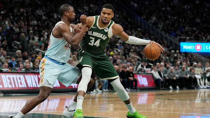 Giannis Antetokounmpo suena para ser enviado de Bucks a Spurs en verano