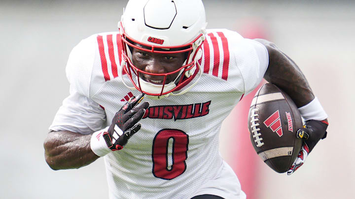 Louisville Cardinals senior wide receiver Chris Bell (0) during a recent practice on August 4, 2025 before the start of the 2025 football season. In 2024, Bell had 43 receptions for 737 yards with four touchdowns. He averaged 17.1 yards per catch. Louisville Cardinals senior wide receiver Chris Bell (0) during a recent practice on August 4, 2025 before the start of the 2025 football season. In 2024, Bell had 43 receptions for 737 yards with four touchdowns. He averaged 17.1 yards per catch.