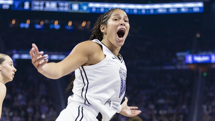 Golden State Valkyries guard Veronica Burton (22) reacts during the first quarter against the Dallas Wings at Chase Center. 