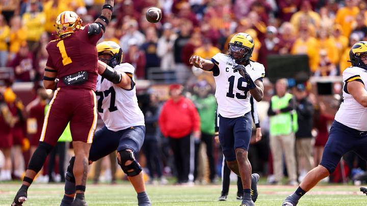 Michigan v Minnesota Michigan v Minnesota