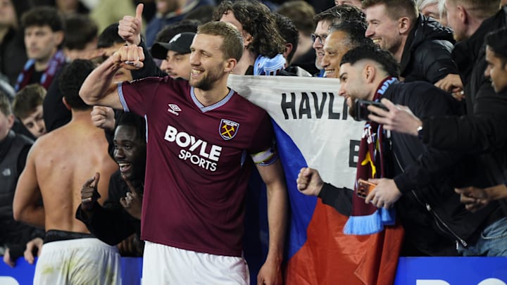 West Ham United v Manchester City - Premier League - London Stadium