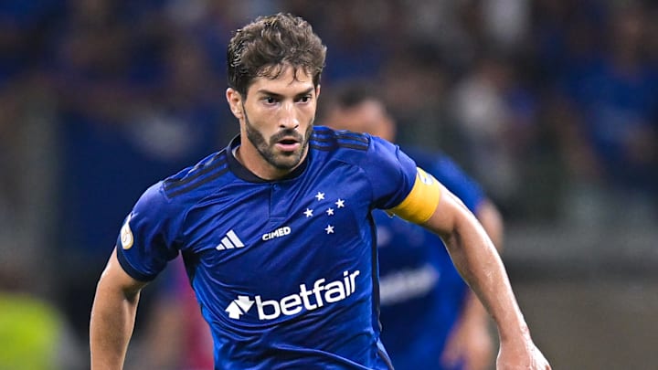Lucas Silva voltou e é titular absoluto da Raposa
