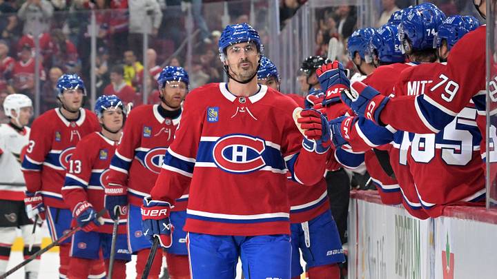 Montreal Canadiens forward Chris Kreider (22) celebrates with teammates after scoring a goal against the Ottawa Senators during the first period at the Bell Centre.  Mandatory Credit: Eric Bolte-Imagn Images