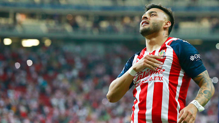 Luego de haber renovado con Chivas, Alexis Vega puso asistencia y gol en la repesca contra de Pumas para avanzar a la Liguilla.