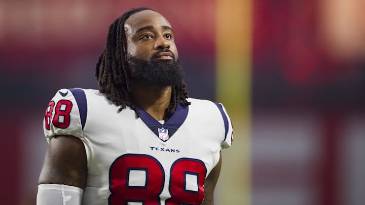 Oct 24, 2021; Glendale, Arizona, USA; Houston Texans tight end Jordan Akins (88) against the Arizona Cardinals at State Farm Stadium. 