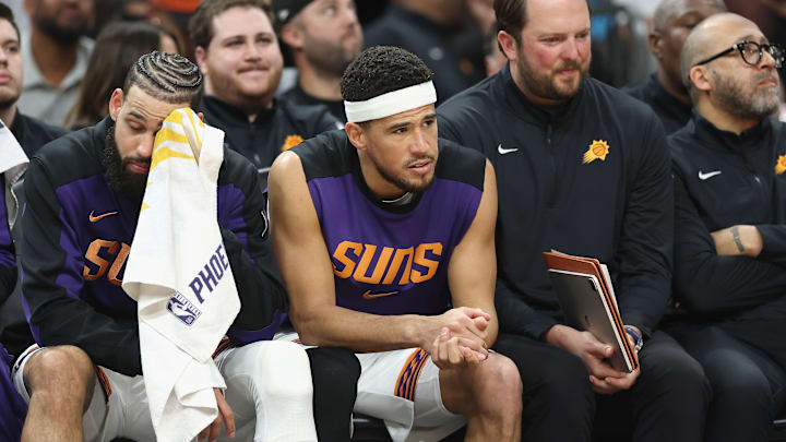 San Antonio Spurs v Phoenix Suns