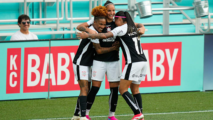 Bahia x Corinthians se enfrentam pelas quartas de final do Brasileirão Feminino Bahia x Corinthians se enfrentam pelas quartas de final do Brasileirão Feminino