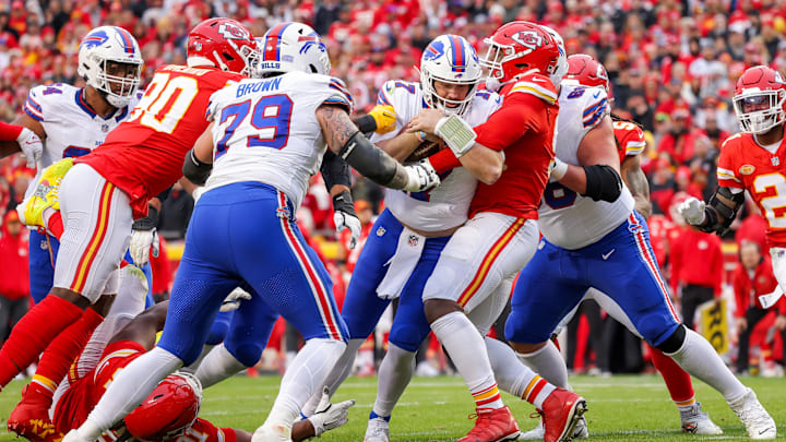 Buffalo Bills v Kansas City Chiefs