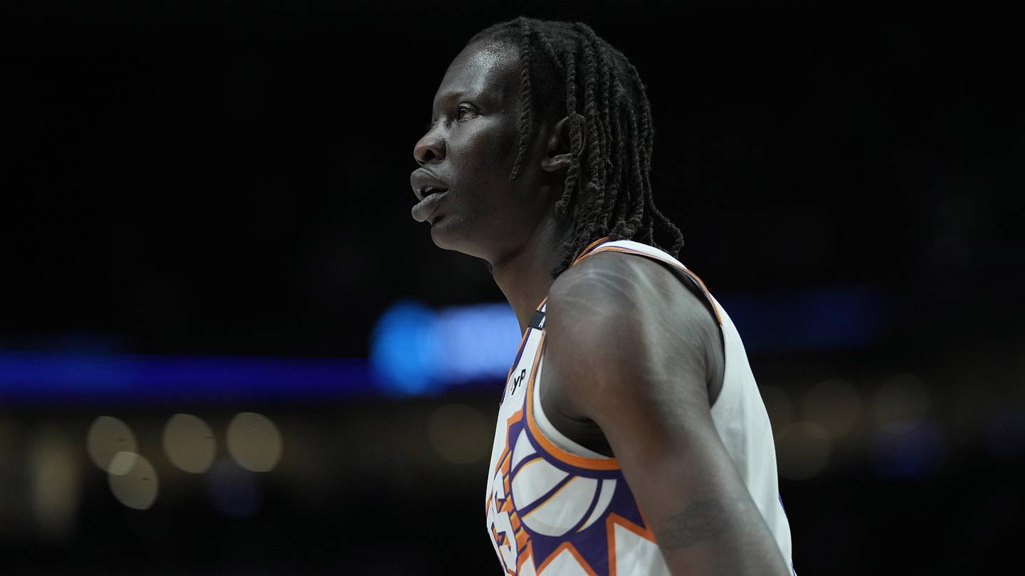 Former Suns Fan Favorite Suffers Heartbreaking Injury Overseas