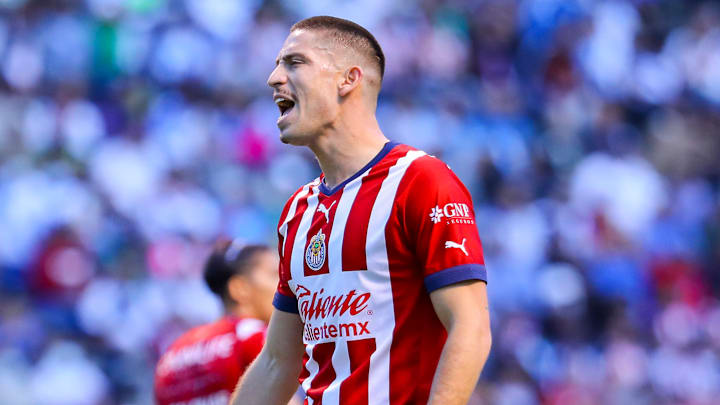 Chivas analiza continuidad de varios elementos