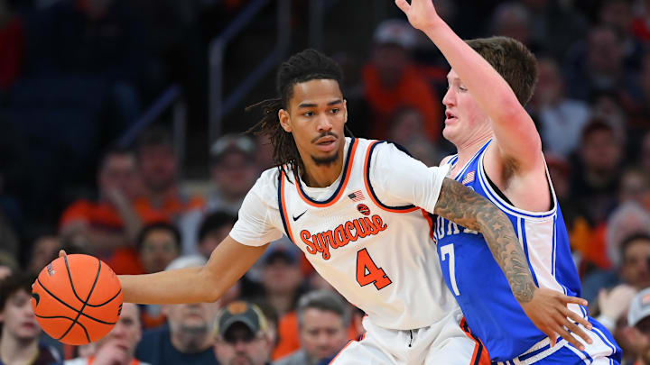 Former Syracuse forward Chris Bell 