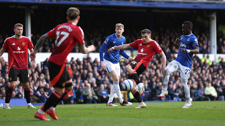 Everton FC v Manchester United FC - Premier League