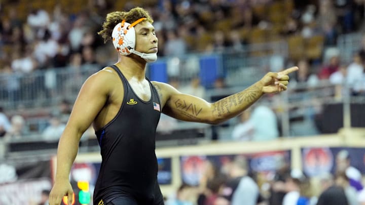 Stillwater High's Ladarion Lockett , a former U17 Freestyle World Champion and last year's U20 World Silver medalist, earned his way back onto the U20 World Team, with a two-match sweep New Jersey's Jayden James.