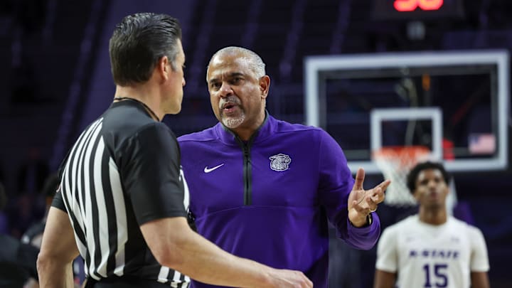 Kansas State coach Jerome Tang questions a call by the officials during the second half against Cincinnati at Bramlage Coliseum.