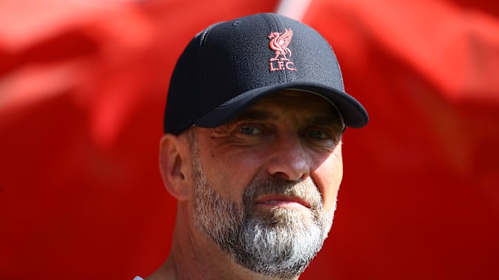 Jürgen Klopp pourrait perdre un autre milieu. Jürgen Klopp pourrait perdre un autre milieu.
