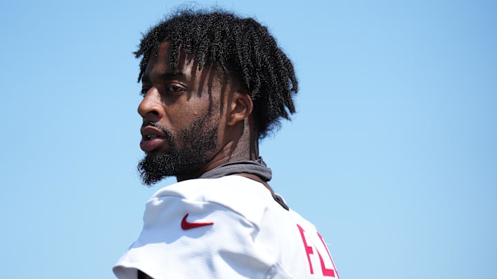 New York Giants cornerback Cor'Dale Flott  