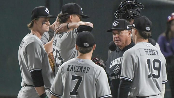South Carolina Head Coach Paul Mainier takes South Carolina senior Matthew Becker (29) out of the game during the bottom of the fourth inning at Doug Kingsmore Stadium in Clemson, S.C. Friday, February 28, 2025.