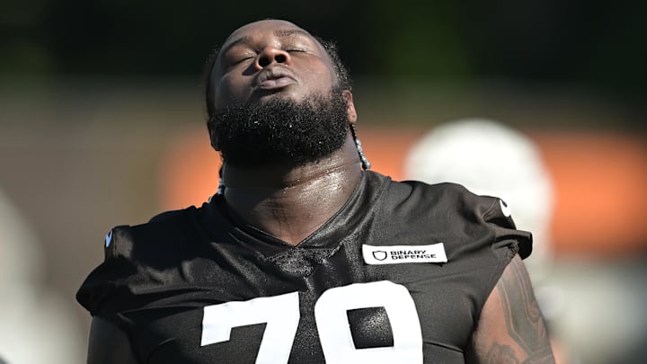 Jul 23, 2025; Berea, OH, USA; Cleveland Browns offensive tackle Dawand Jones (79) during training camp at CrossCountry Mortgage Campus. Mandatory Credit: Ken Blaze-Imagn Images Jul 23, 2025; Berea, OH, USA; Cleveland Browns offensive tackle Dawand Jones (79) during training camp at CrossCountry Mortgage Campus. Mandatory Credit: Ken Blaze-Imagn Images