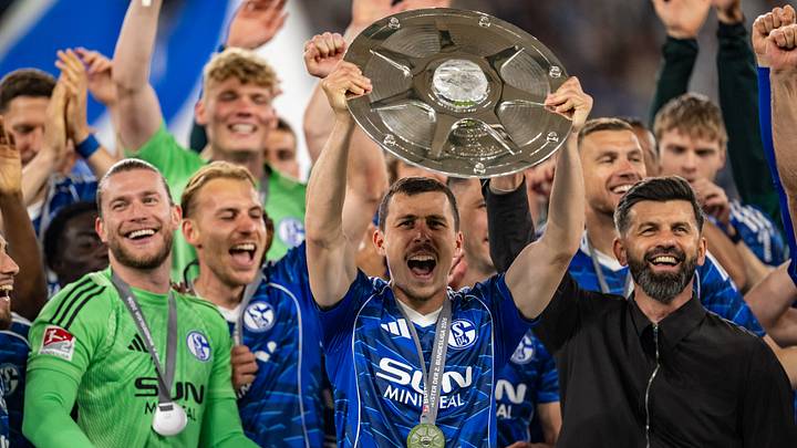 Ron Schallenberg konnte bereits 94 Pflichtspieleinsätze für S04 sammeln