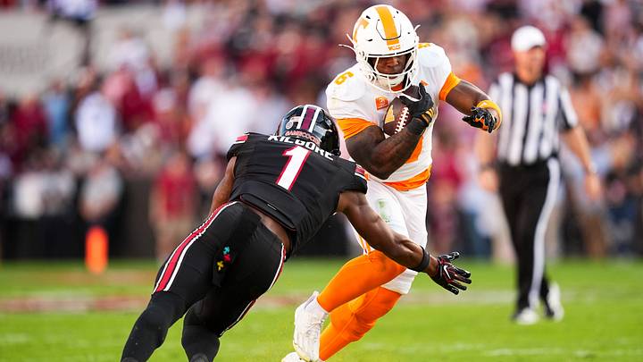 Tennessee running back Javin Gordon (6) runs with the ball during a college football game between Tennessee and South Carolina at Williams-Brice Stadium in Columbia, S.C., on Oct. 24, 2026. Tennessee running back Javin Gordon (6) runs with the ball during a college football game between Tennessee and South Carolina at Williams-Brice Stadium in Columbia, S.C., on Oct. 24, 2026.