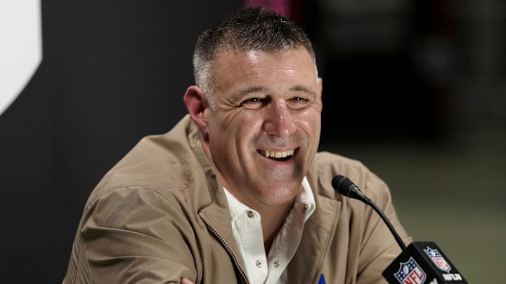 To hear his players tell it, Vrabes is a stern and direct coach ... but also a pretty playful coach, too. To hear his players tell it, Vrabes is a stern and direct coach ... but also a pretty playful coach, too.