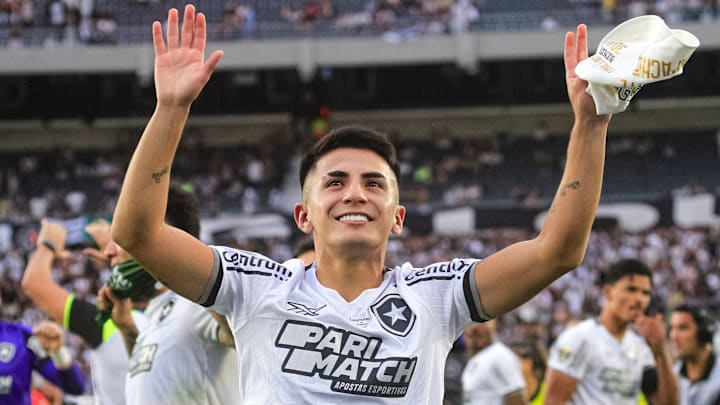 Almada conquistou a Libertadores pelo Botafogo