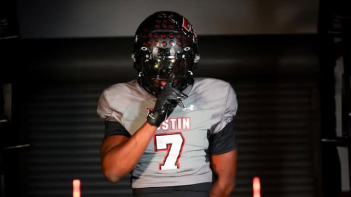 2027 safety Khalil Terry of Tustin High School. 2027 safety Khalil Terry of Tustin High School.