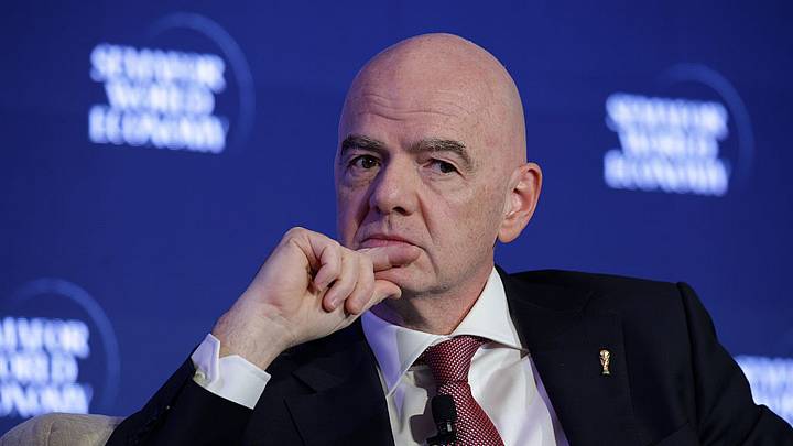 Gianni Infantino, presidente de la FIFA, confirma que Irán jugará en Estados Unidos sus partidos del Mundial 2026. Gianni Infantino, presidente de la FIFA, confirma que Irán jugará en Estados Unidos sus partidos del Mundial 2026.
