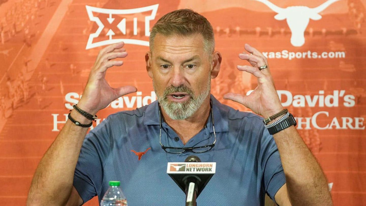 Ex-Husky DC Kwiatkowski Let Go By Texas