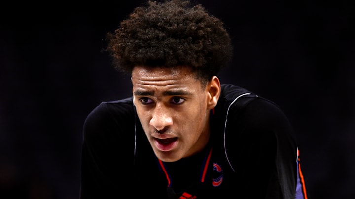 Alijah Arenas prepares to shoot a free throw. Alijah Arenas prepares to shoot a free throw.