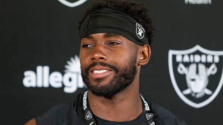 Las Vegas Raiders LB Divine Deablo