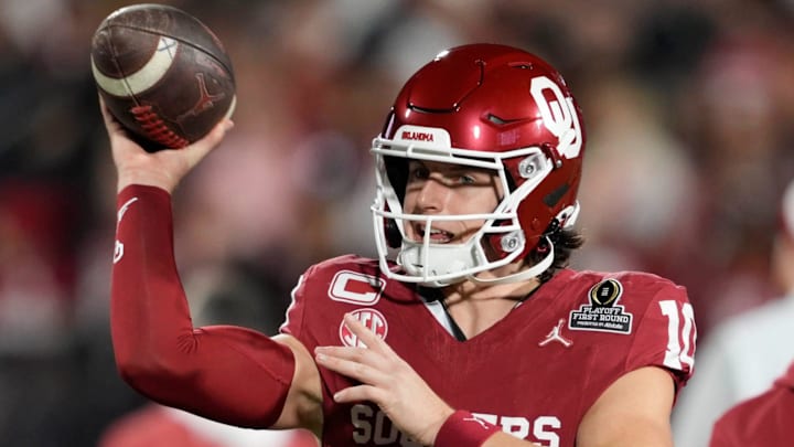 Oklahoma quarterback John Mateer