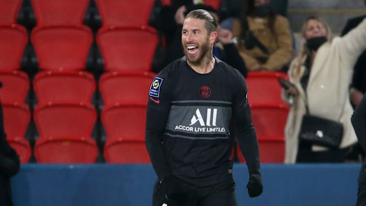 Contre Reims, Sergio Ramos a mis son 1er but avec le PSG. Contre Reims, Sergio Ramos a mis son 1er but avec le PSG.