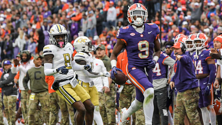 Former Clemson Tiger and Chargers rookie R.J. Mickens had a career game in a dominant 37-10 win over the Minnesota Vikings in primetime. Former Clemson Tiger and Chargers rookie R.J. Mickens had a career game in a dominant 37-10 win over the Minnesota Vikings in primetime.