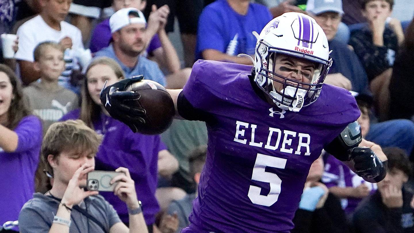 Elder at Archbishop Moeller Live Updates: Ohio High School Football