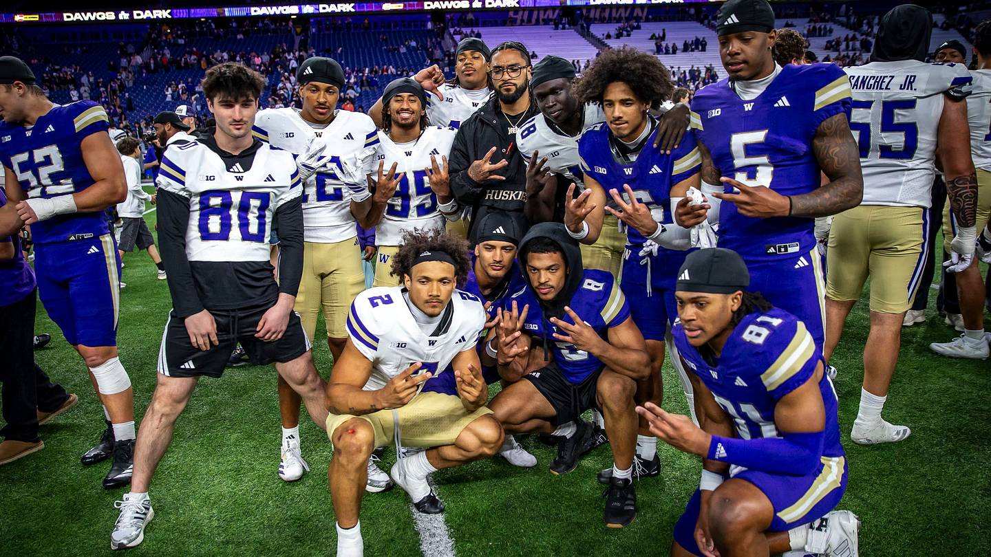 UW Receiving Corps Fast Turning Into Abundance of Riches