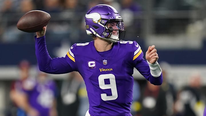 Dec 14, 2025; Arlington, Texas, USA; Minnesota Vikings quarterback J.J. McCarthy (9) throws during the first half against the Dallas Cowboys at AT&T Stadium. Dec 14, 2025; Arlington, Texas, USA; Minnesota Vikings quarterback J.J. McCarthy (9) throws during the first half against the Dallas Cowboys at AT&T Stadium.