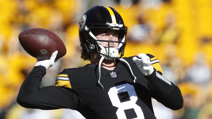 Nov 12, 2023; Pittsburgh, Pennsylvania, USA;  Pittsburgh Steelers quarterback Kenny Pickett (8)