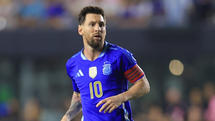 Lionel Messi lässt weiter offen, ob er an der WM 2026 teilnimmt Lionel Messi lässt weiter offen, ob er an der WM 2026 teilnimmt