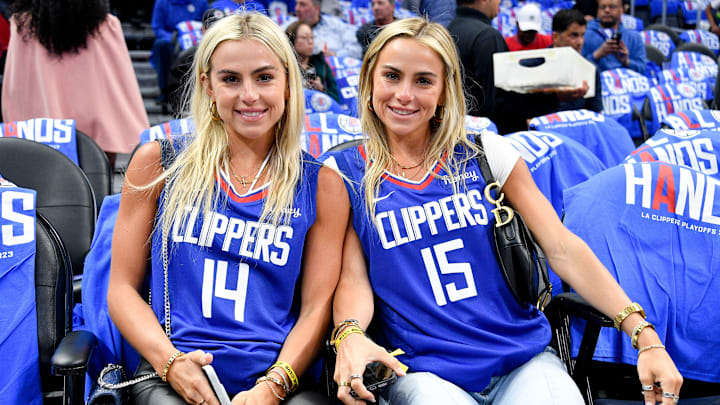 Haley y Hanna Cavinder se destacan desde su niñez como jugadoras de baloncesto