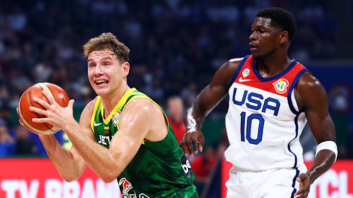 Estados Unidos y Lituania en la Copa Mundial FIBA 2023