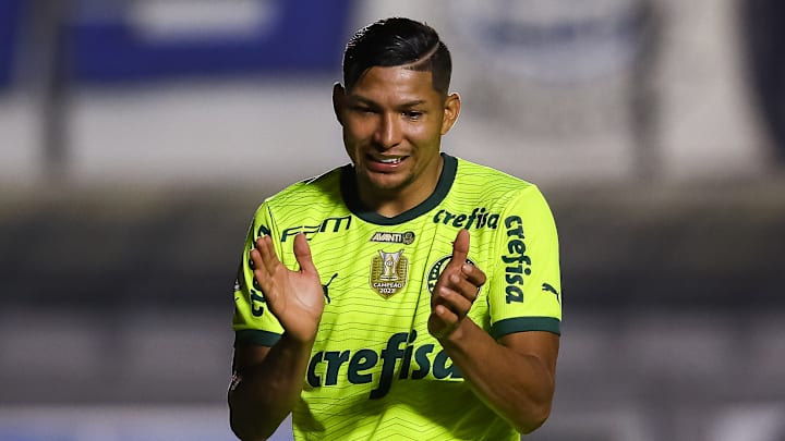 Rony tem contrato até o fim de 2026 com o Palmeiras