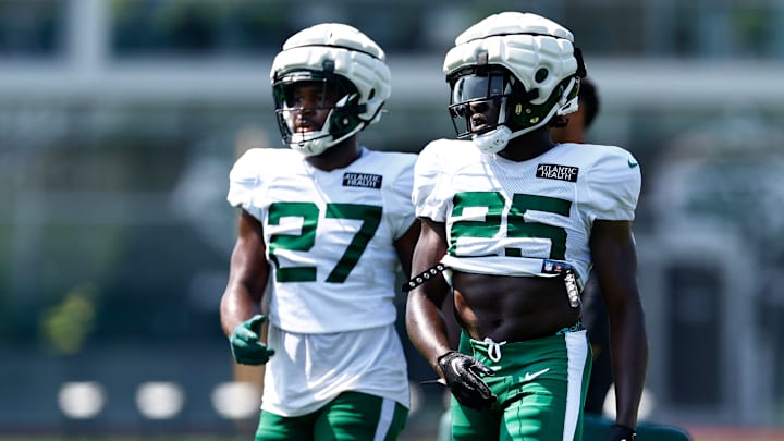 NY Jets, Zonovan Knight