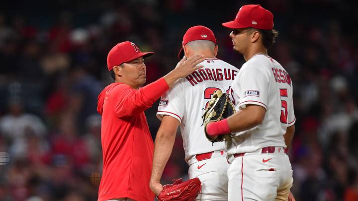 Sep 18, 2026; Anaheim, California, USA; Los Angeles Angels pitcher Grayson Rodriguez (21) is relieved by manager Kurt Suzuki (8) during the seventh inning at Angel Stadium. Mandatory Credit: Gary A. Vasquez-Imagn Images Sep 18, 2026; Anaheim, California, USA; Los Angeles Angels pitcher Grayson Rodriguez (21) is relieved by manager Kurt Suzuki (8) during the seventh inning at Angel Stadium. Mandatory Credit: Gary A. Vasquez-Imagn Images