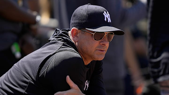 ¿Está Aaron Boone en la cuerda floja con los Yankees?