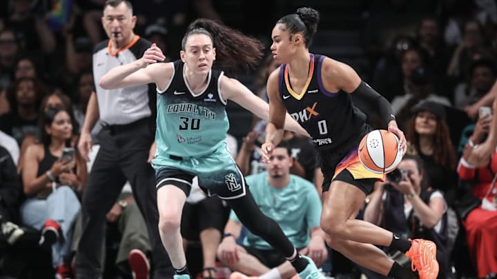 Jul 25, 2025; Brooklyn, New York, USA; Phoenix Mercury forward Satou Sabally (0) looks to drive past New York Liberty forward Breanna Stewart (30) in the first quarter at Barclays Center. Mandatory Credit: Wendell Cruz-Imagn Images Jul 25, 2025; Brooklyn, New York, USA; Phoenix Mercury forward Satou Sabally (0) looks to drive past New York Liberty forward Breanna Stewart (30) in the first quarter at Barclays Center. Mandatory Credit: Wendell Cruz-Imagn Images