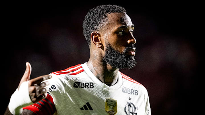 Gerson trata de inflamação no joelho, mas tenta ficar à disposição na Libertadores