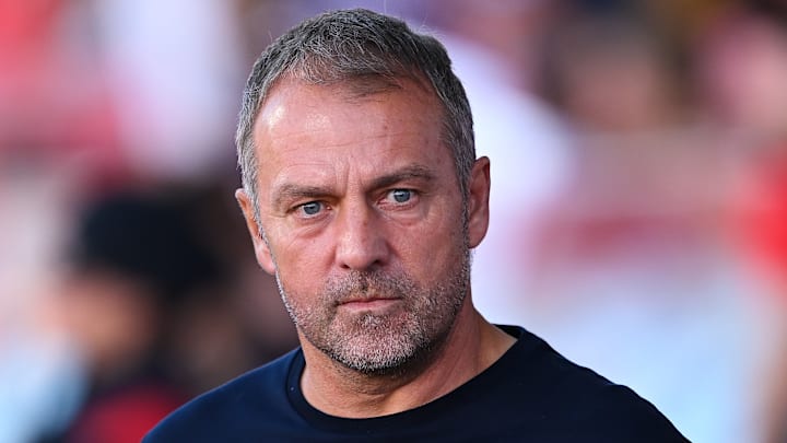 Hansi Flick já comandou o Barcelona em seis jogos Hansi Flick já comandou o Barcelona em seis jogos