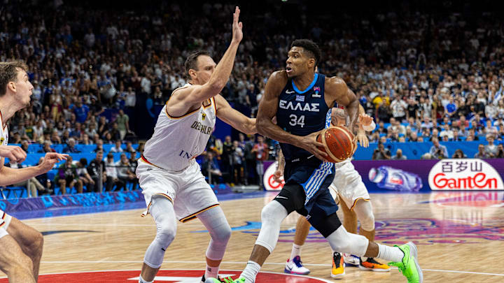 Giannis Antetokounmpo jugó el EuroBasket antes de prepararse para una nueva campaña de NBA