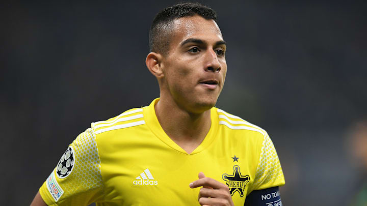 Tras una aventura por Europa y Asia, el delantero Frank Castañeda está cerca de volver a Colombia con Independiente Santa Fe.